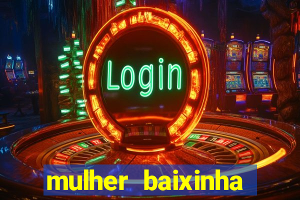 mulher baixinha transando com homens altos